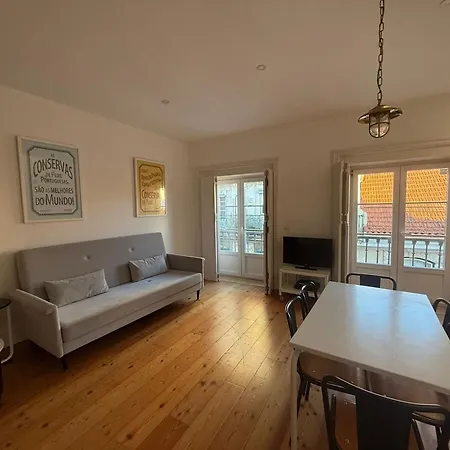 Baixa Rooftop Duplex | Apartment *